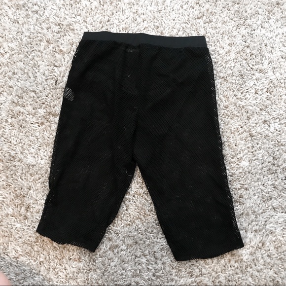 Fashion nova mesh biker shorts - Picture 2 of 4